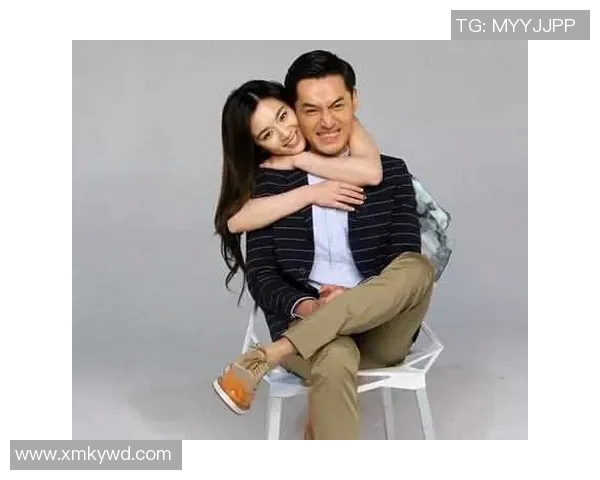 足球巨星与彭于晏同框合影展现别样魅力，明星汇聚引爆全场热议