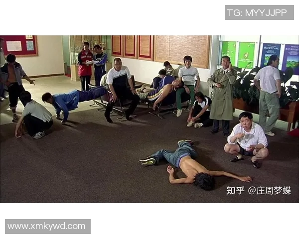 星爷少林足球经典擦地板神技重现，笑料百出引爆全场笑声